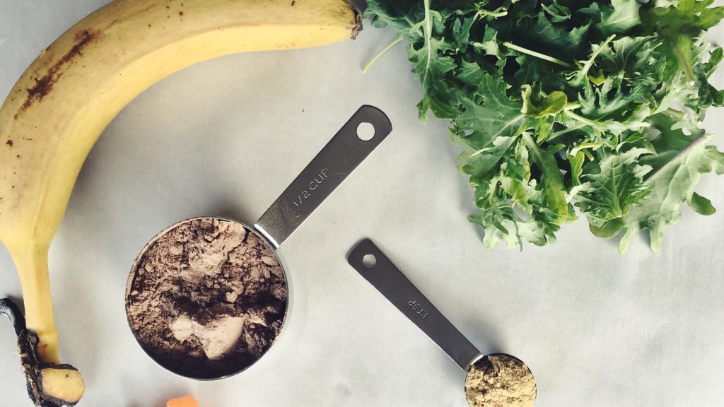 Chocolate almond spice smoothie